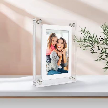 Digital ForeverFrame